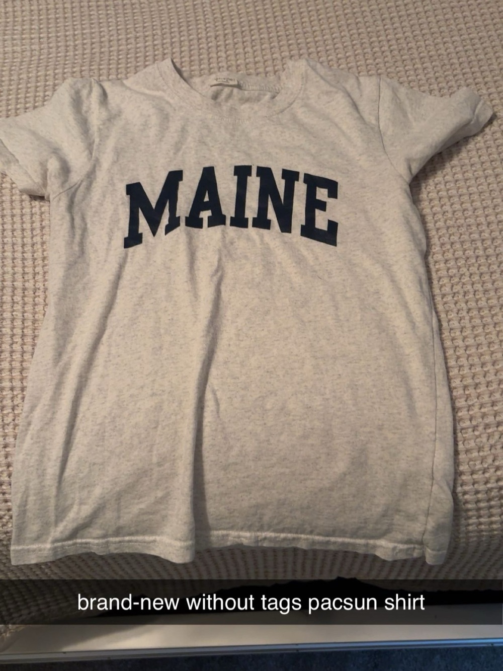 PacSun Kids Light Gray Tee with Navy MAINE Graphic